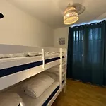 With Balcony - Castle View דירה