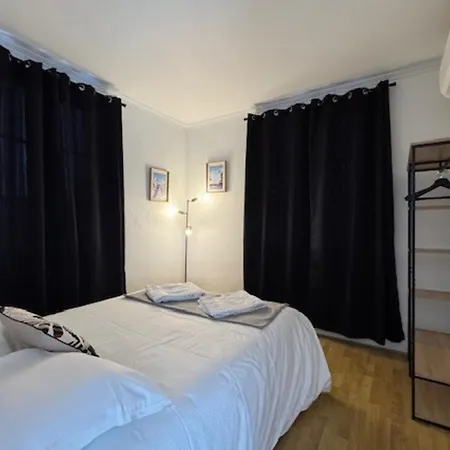 Appartement With Balcony - Castle View *