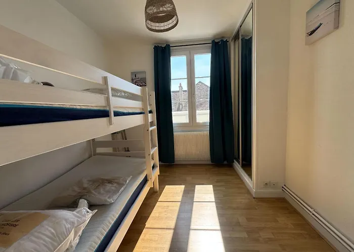 With Balcony - Castle View Apartmán