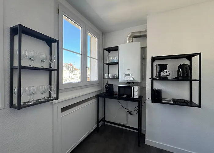 Apartmán With Balcony - Castle View Caen