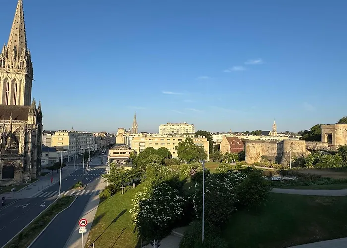 With Balcony - Castle View Apartmán